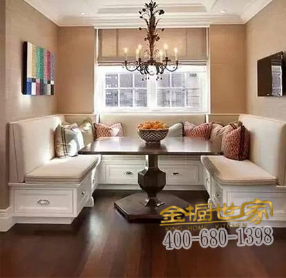 聽說現(xiàn)在餐桌流行這樣設(shè)計，美觀還節(jié)省空間。