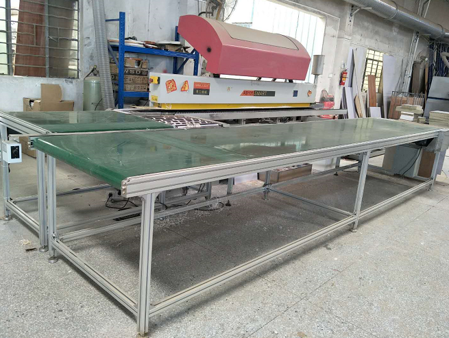 全自動(dòng)封邊機(jī)引進(jìn)潮流
